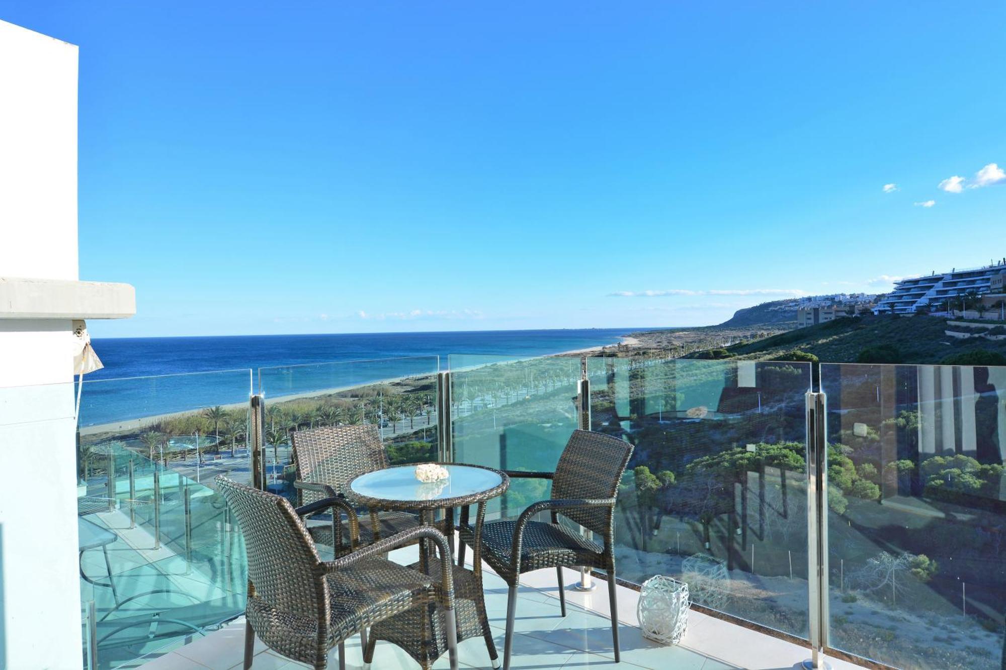 Beachfront Luxury Apartments By Nras Arenales del Sol Værelse billede